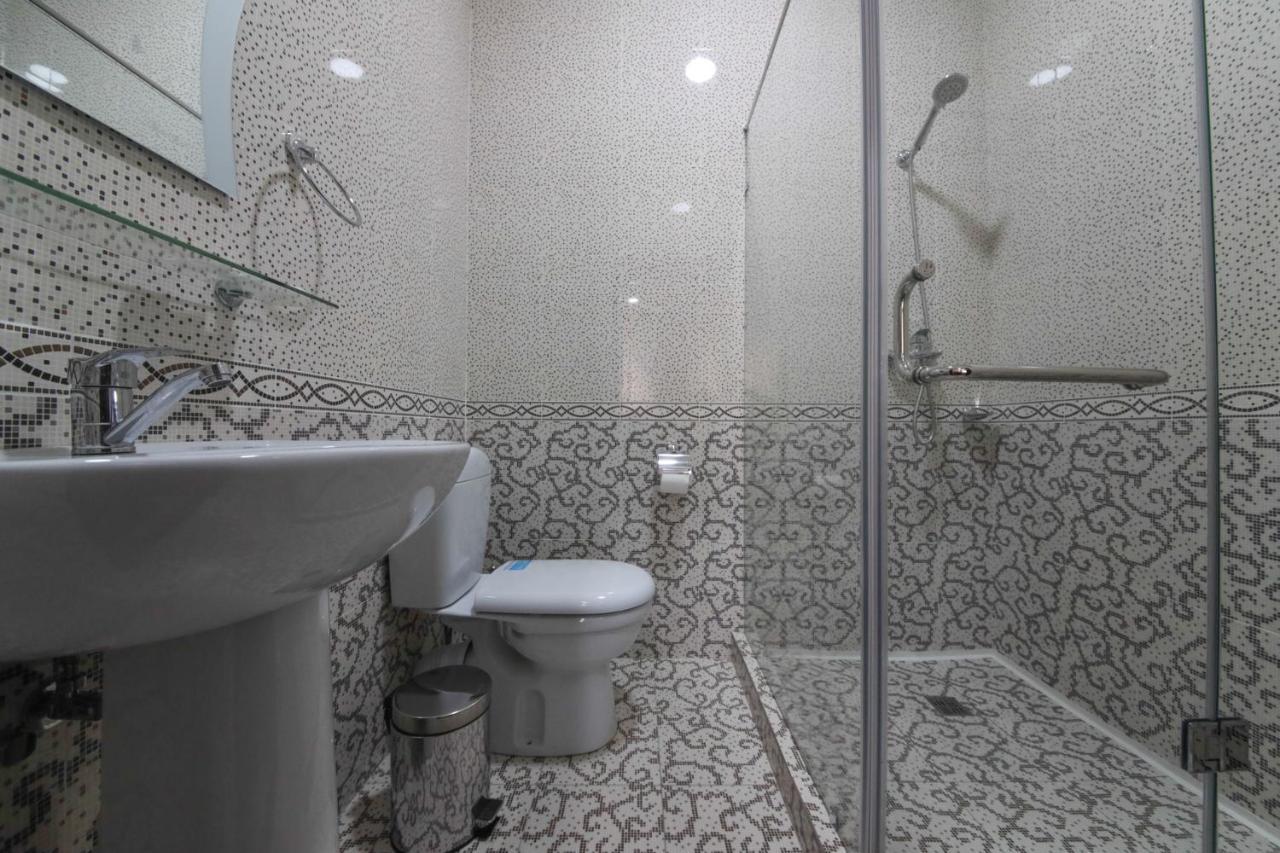 Hotel Globus Tashkent Exterior photo