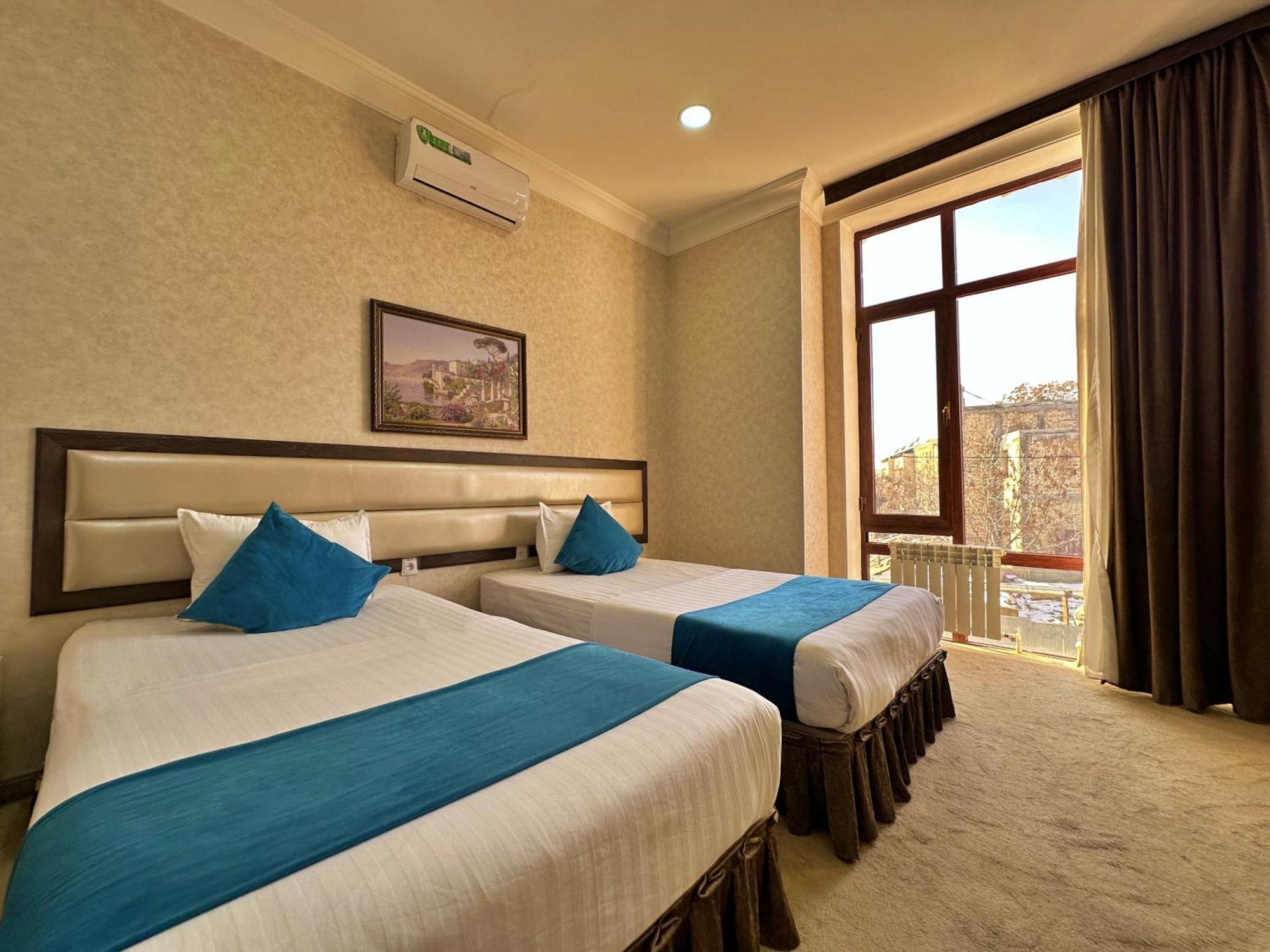 Hotel Globus Tashkent Exterior photo